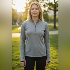 Nike Women's Heather Gray Long Sleeve Tee
